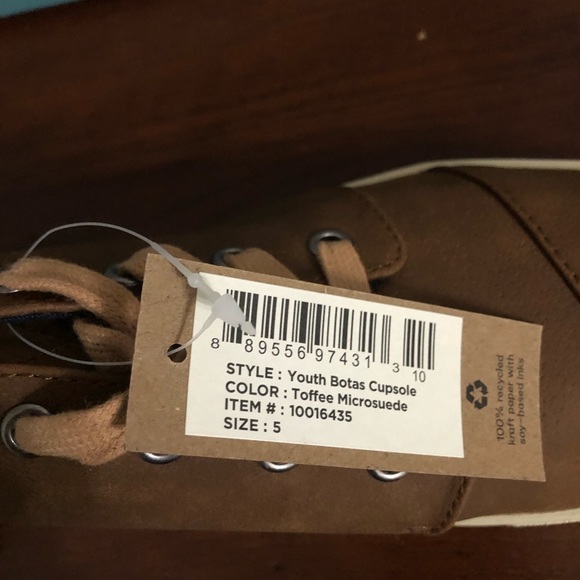 NWT TOMS YOUTH BOTA SNEAKERS SIZE 5 - Picture 4 of 7